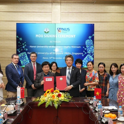 Lễ ký kết Thoả thuận hợp tác với  Đại học Quốc gia Singapore